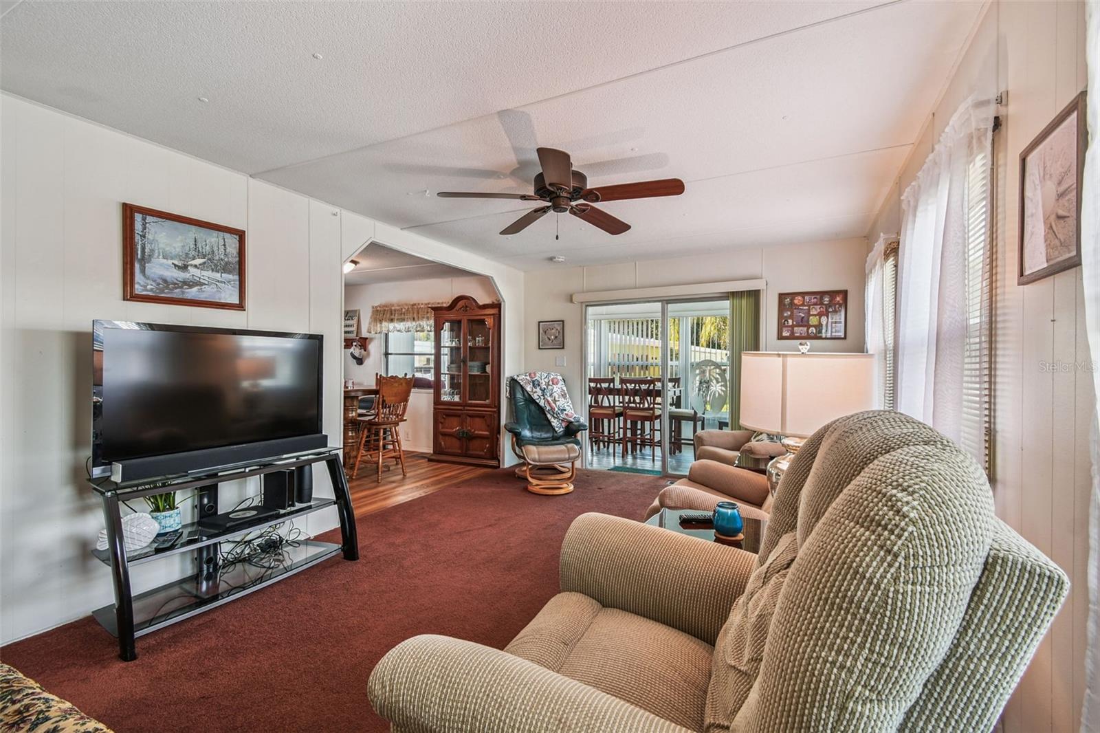 Image 17 of 70 For 12651 Seminole Boulevard 23e