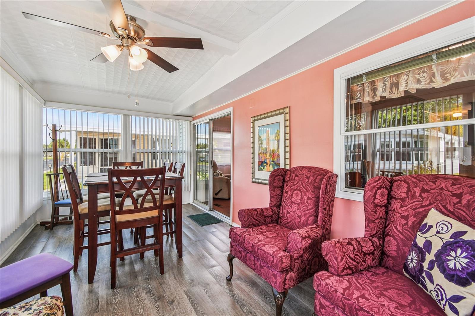 Image 22 of 70 For 12651 Seminole Boulevard 23e