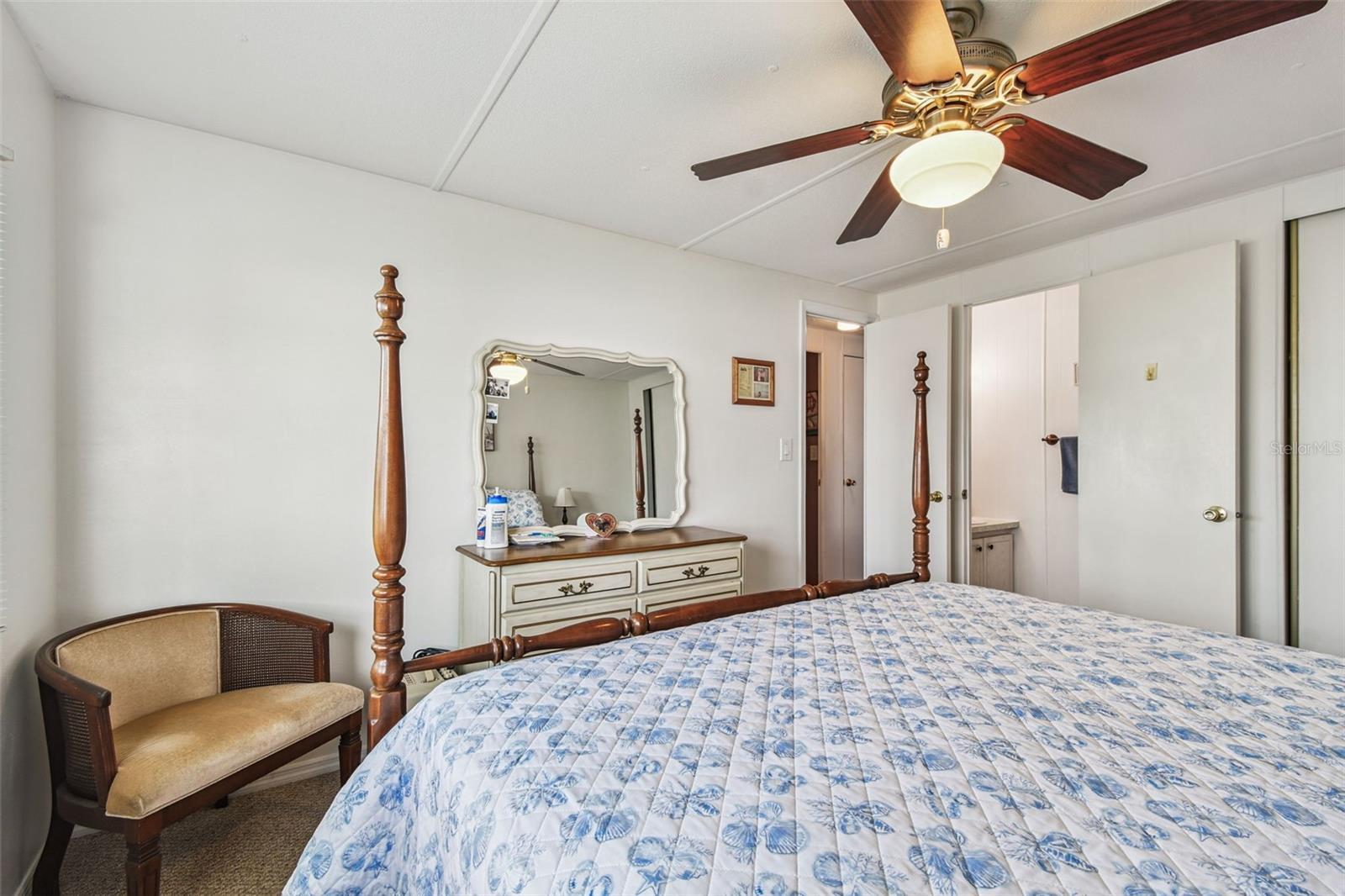 Image 39 of 70 For 12651 Seminole Boulevard 23e