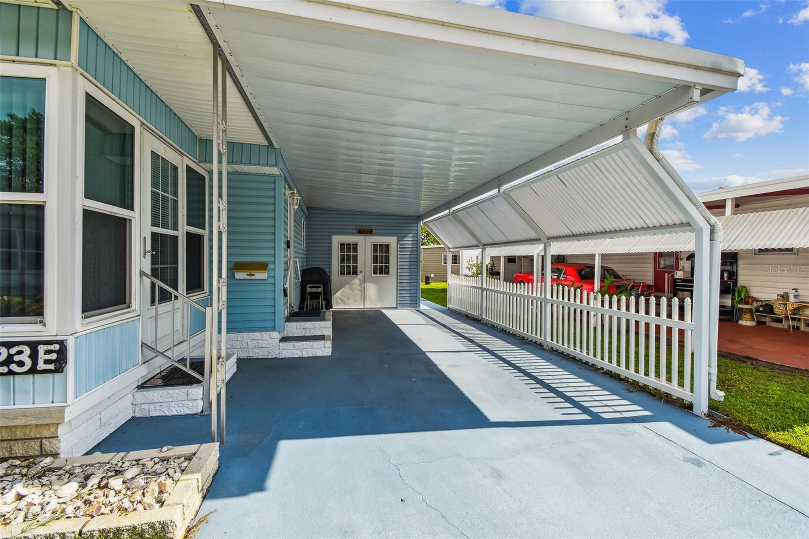 Image 5 of 70 For 12651 Seminole Boulevard 23e