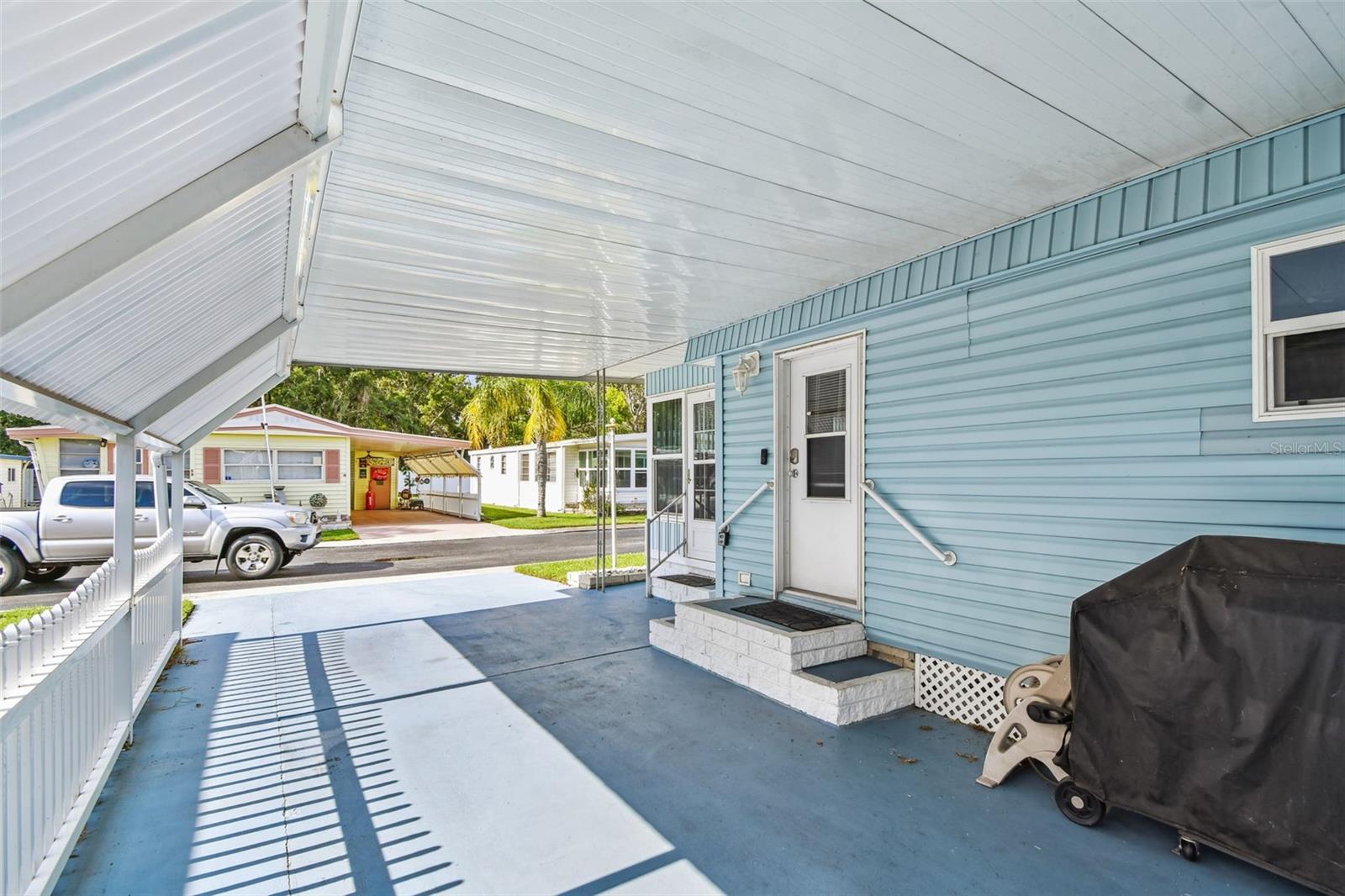 Image 7 of 70 For 12651 Seminole Boulevard 23e
