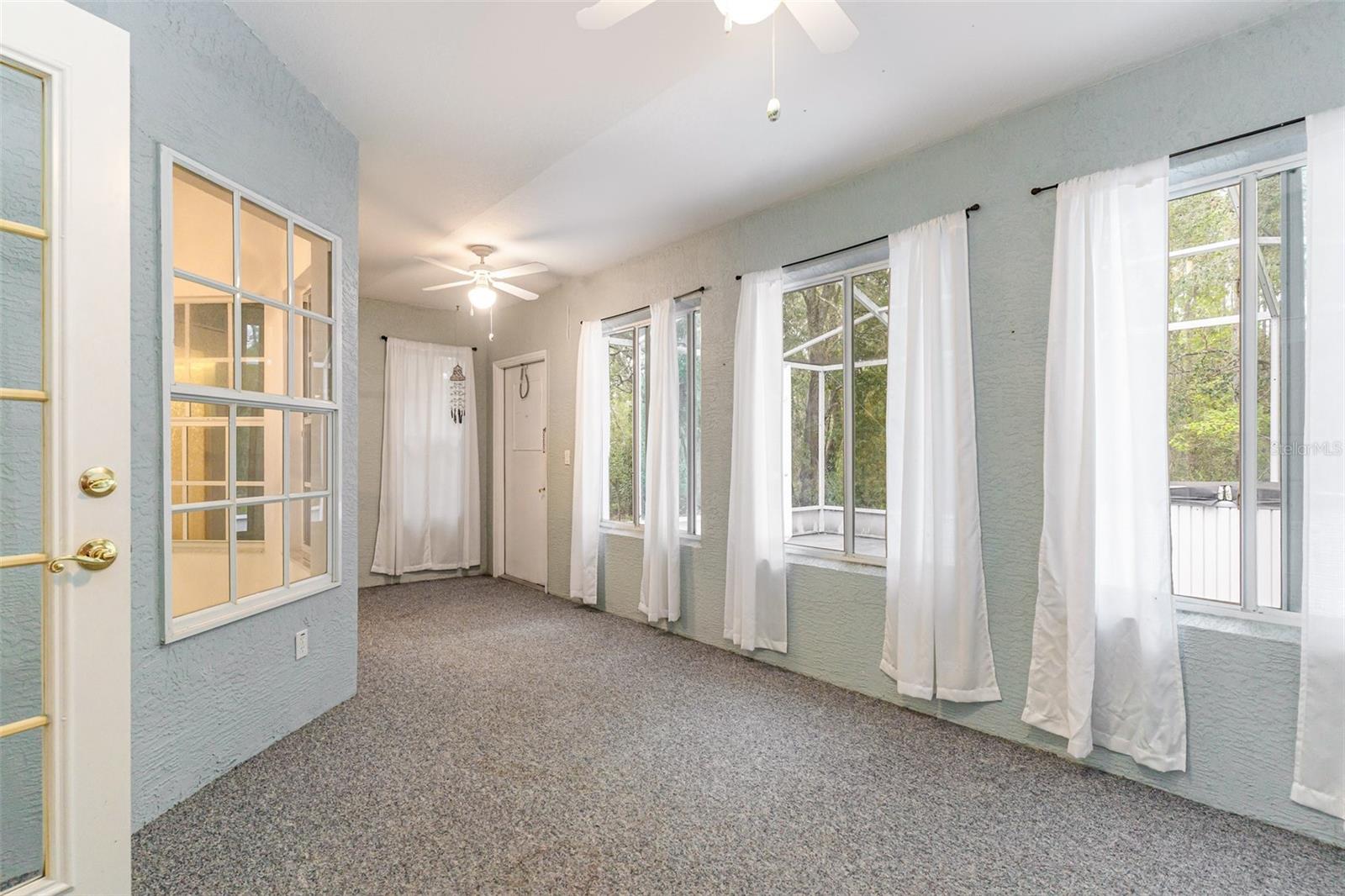 Image 17 of 21 For 1415 Cleveland Street
