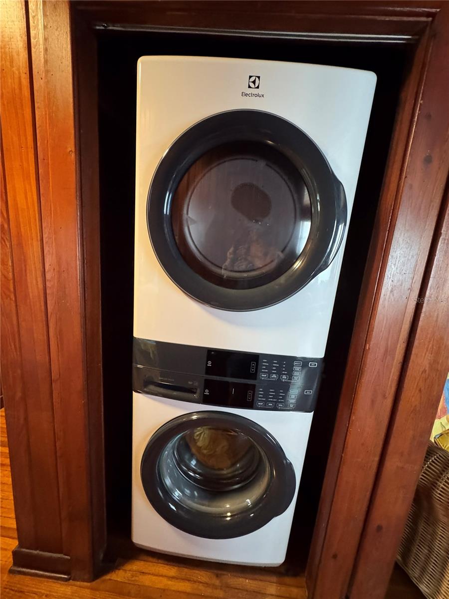 Image 34 of 35 For 5 82nd Avenue