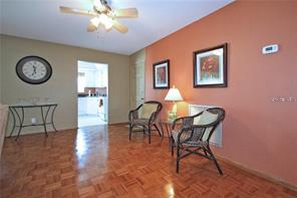 Image 10 of 22 For 221 Cedarwood Circle 221