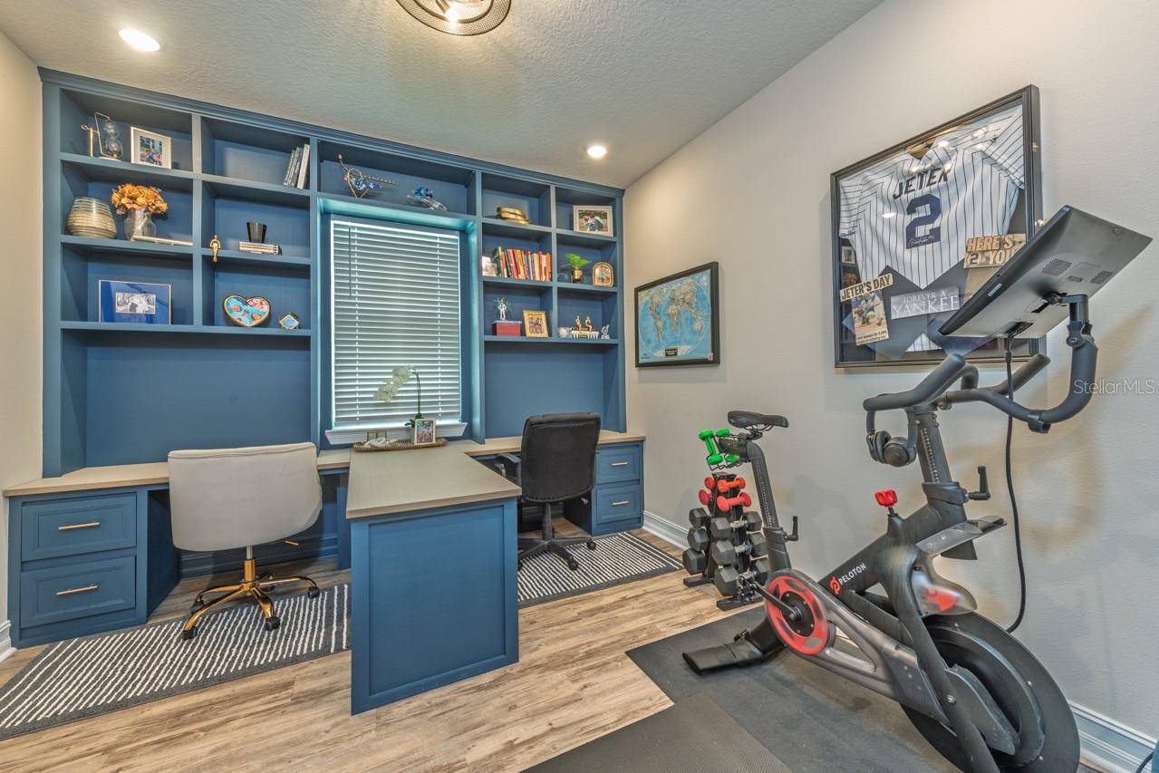 Image 12 of 35 For 10704 Whitland Grove Drive