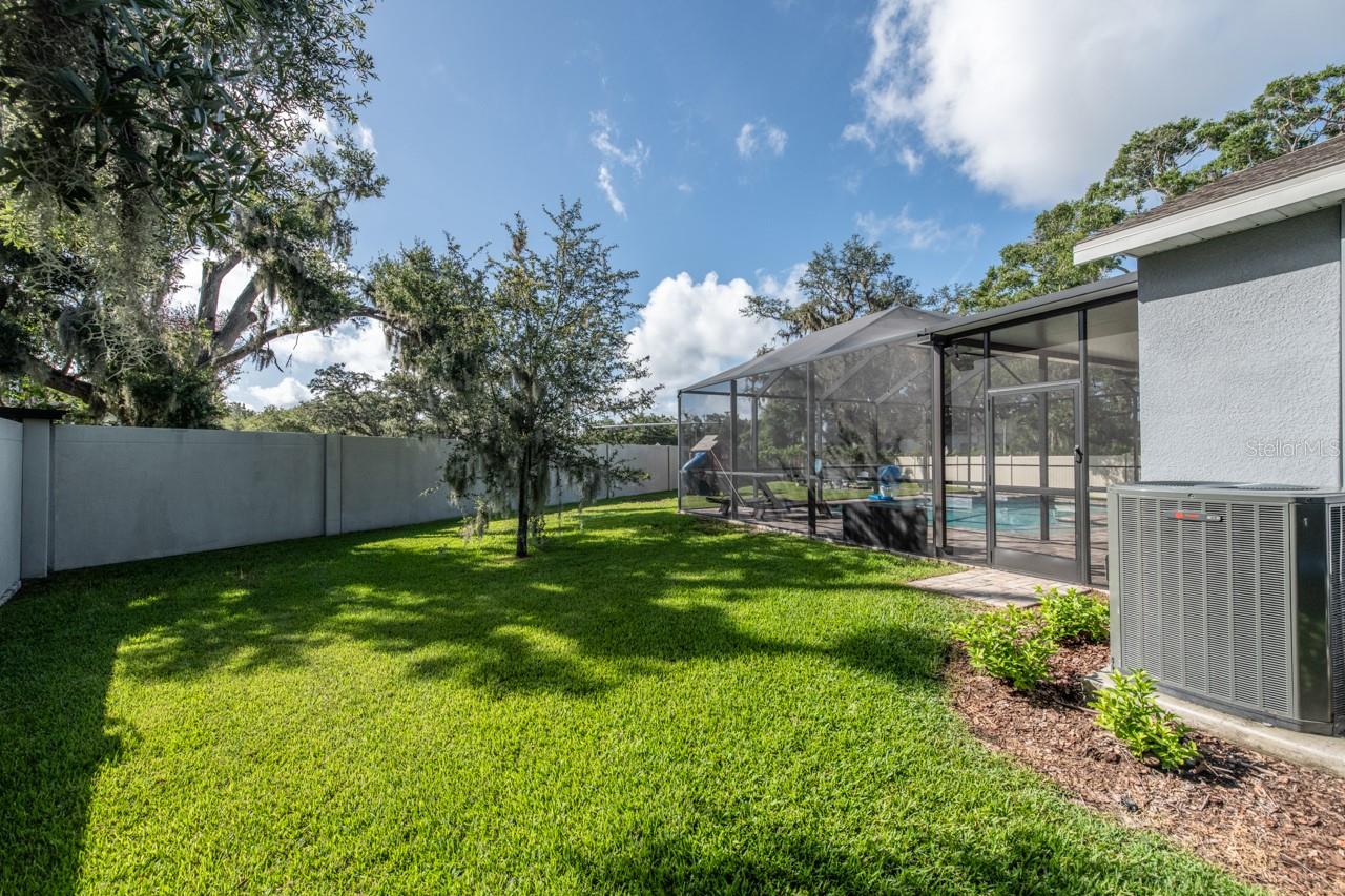 Image 34 of 35 For 10704 Whitland Grove Drive