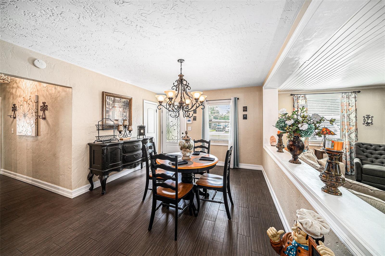 Image 10 of 30 For 10932 Edison Avenue