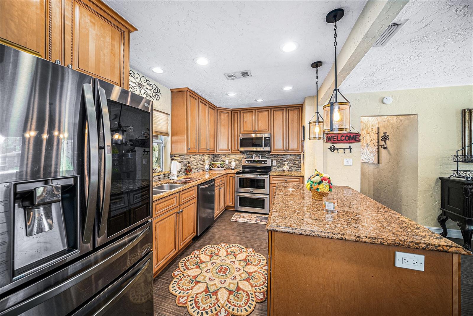Image 16 of 30 For 10932 Edison Avenue