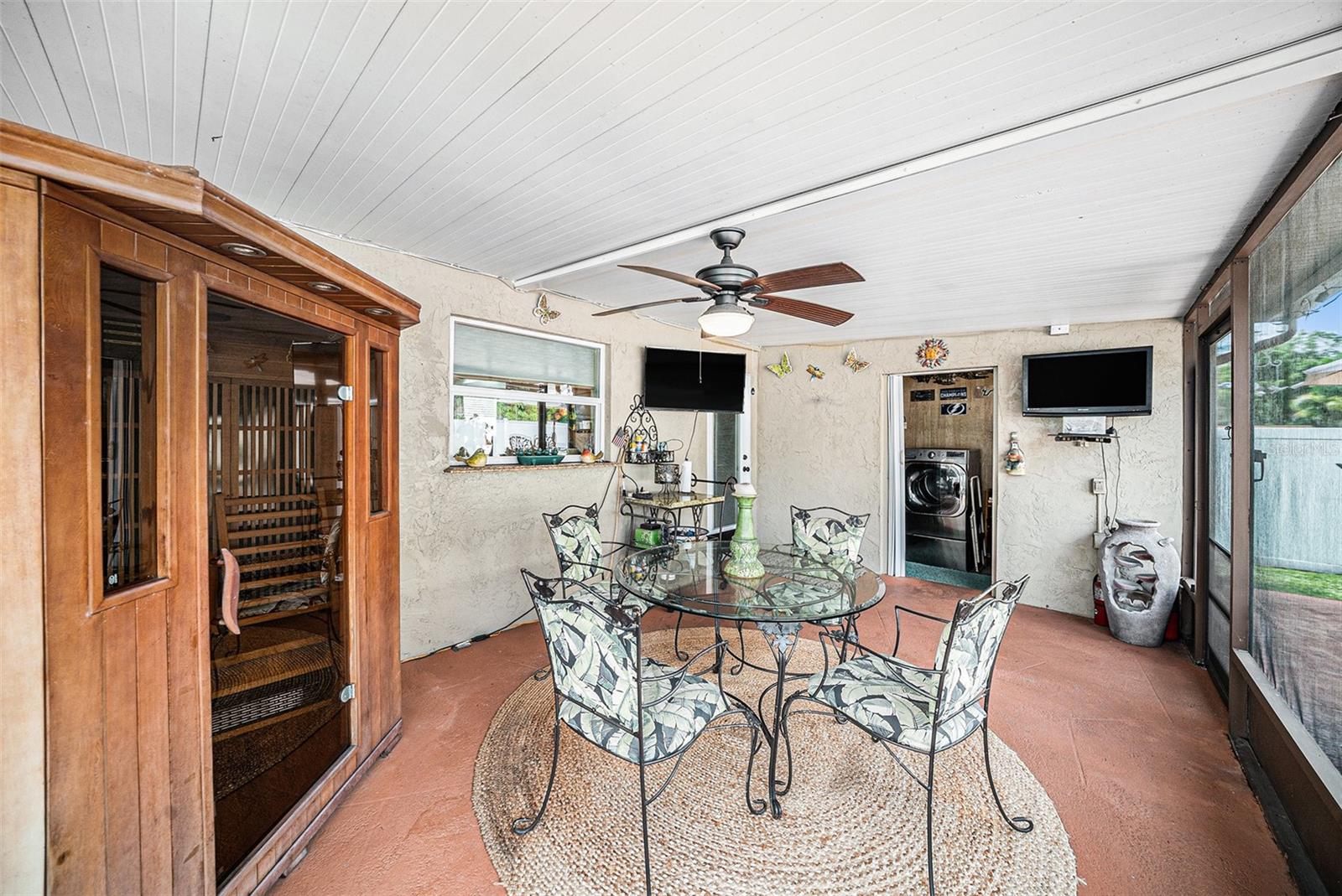 Image 17 of 30 For 10932 Edison Avenue