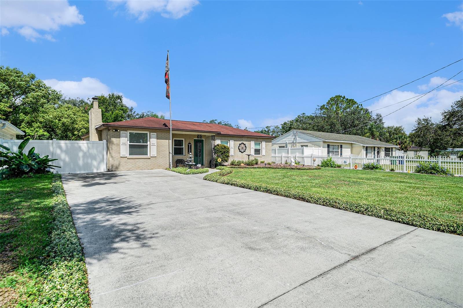 Image 3 of 30 For 10932 Edison Avenue