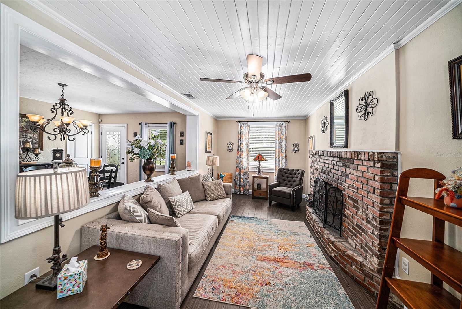 Image 6 of 30 For 10932 Edison Avenue
