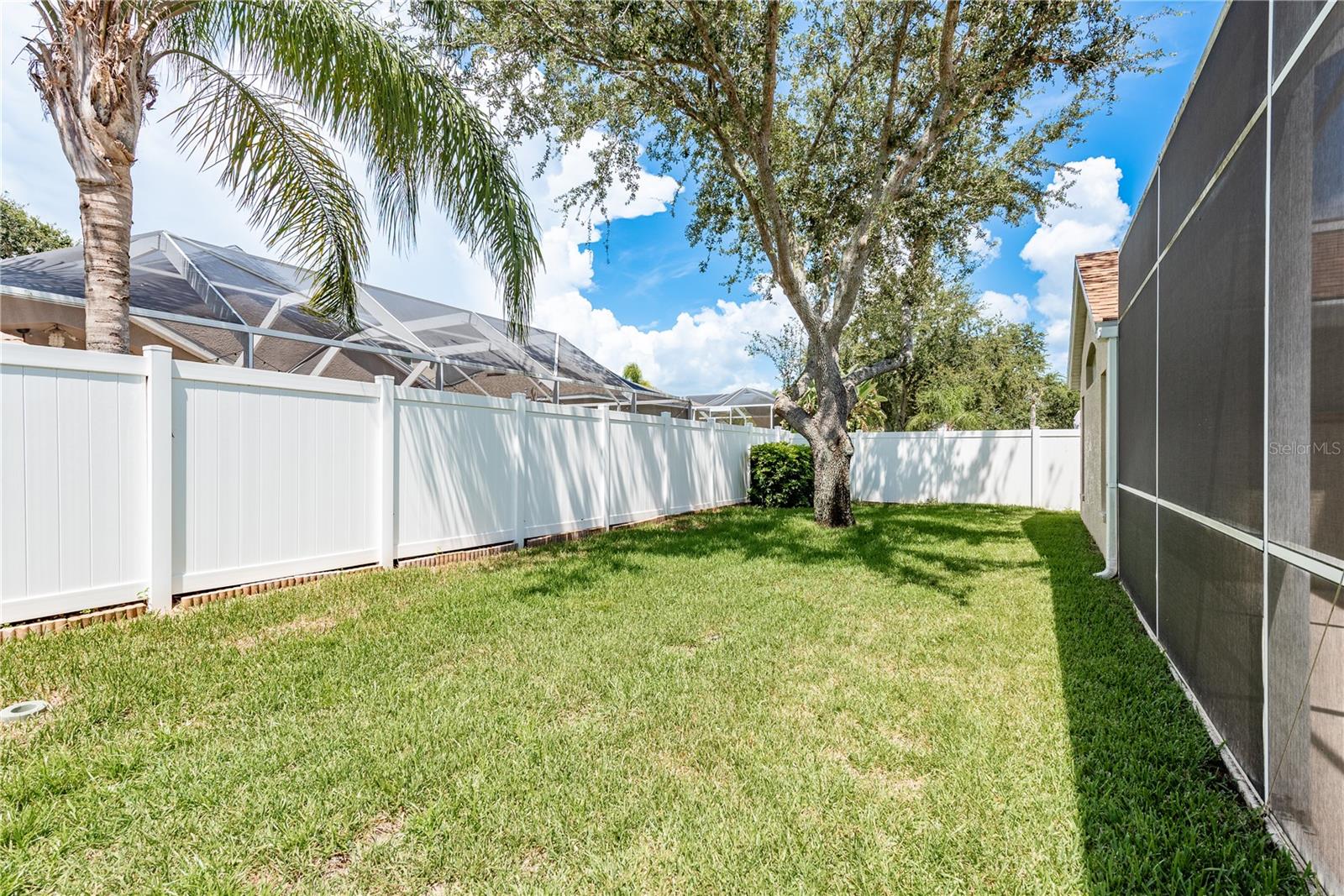 Image 33 of 45 For 457 Liam Avenue