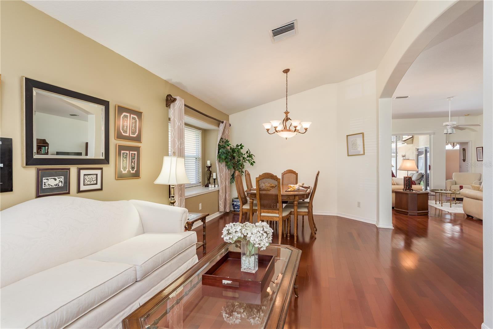 Image 6 of 45 For 457 Liam Avenue