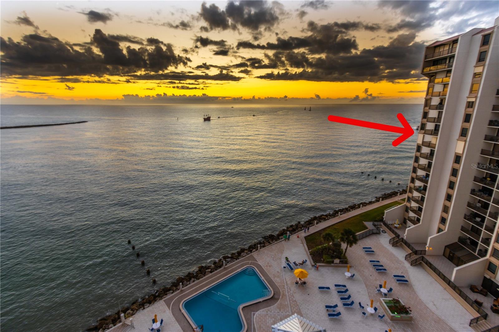 Image 15 of 40 For 440 Gulfview Boulevard 1108
