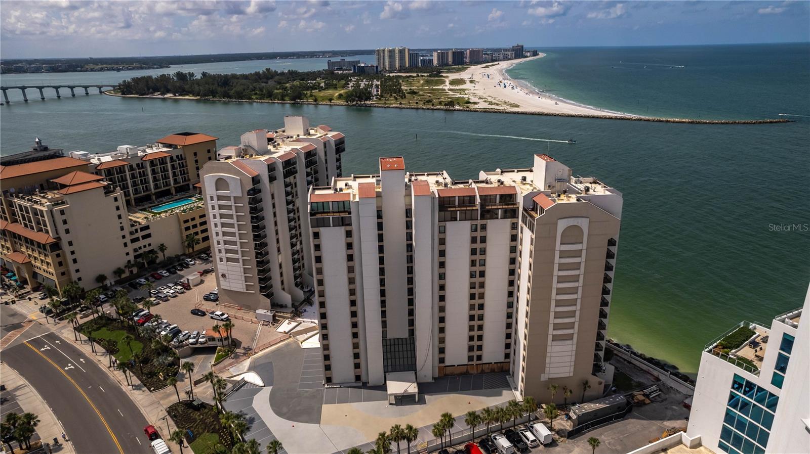 Image 2 of 40 For 440 Gulfview Boulevard 1108