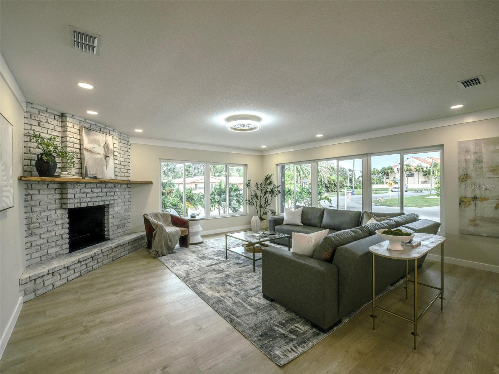 Image 11 of 67 For 6400 Mockingbird Way S
