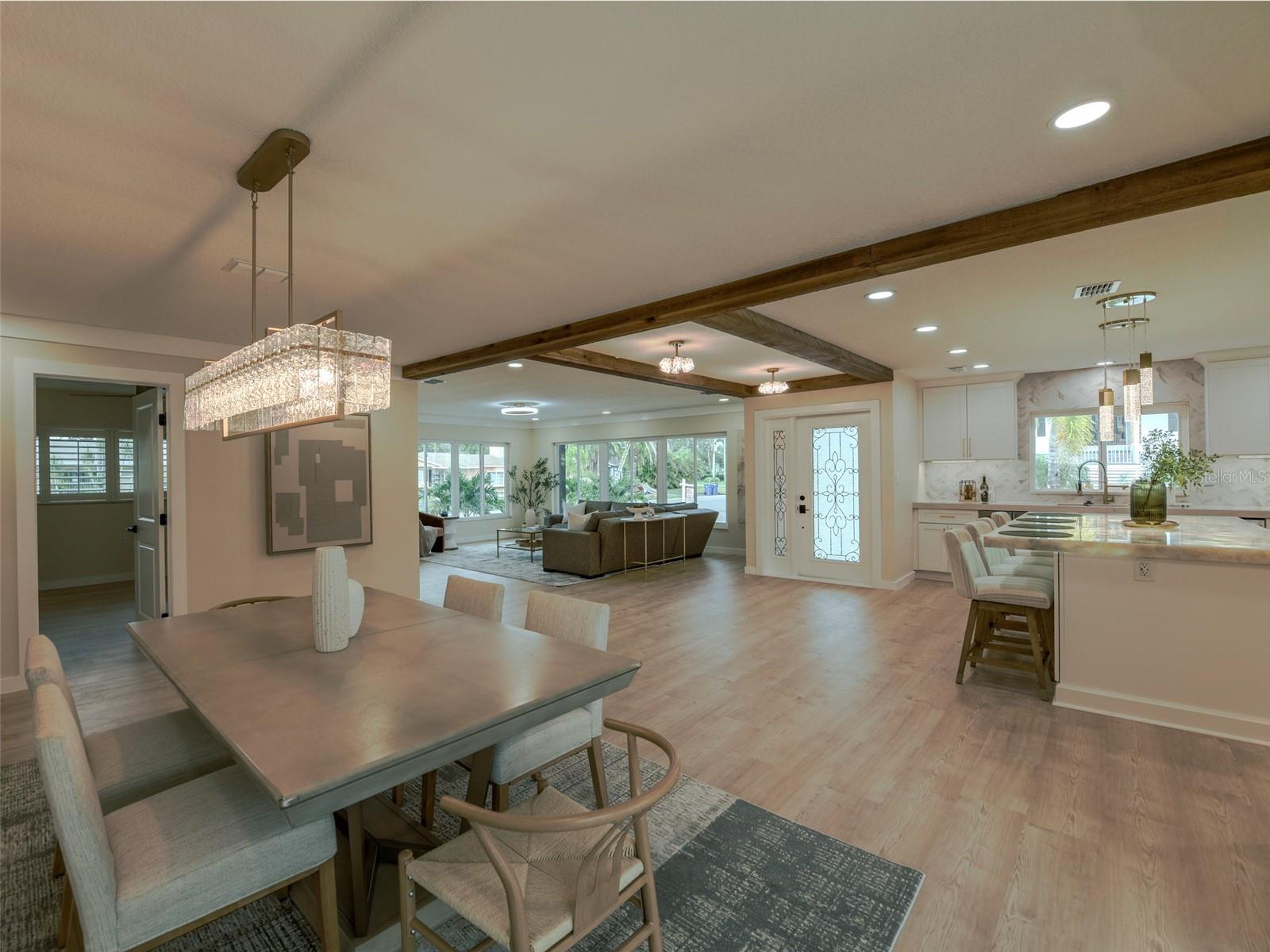Image 15 of 67 For 6400 Mockingbird Way S