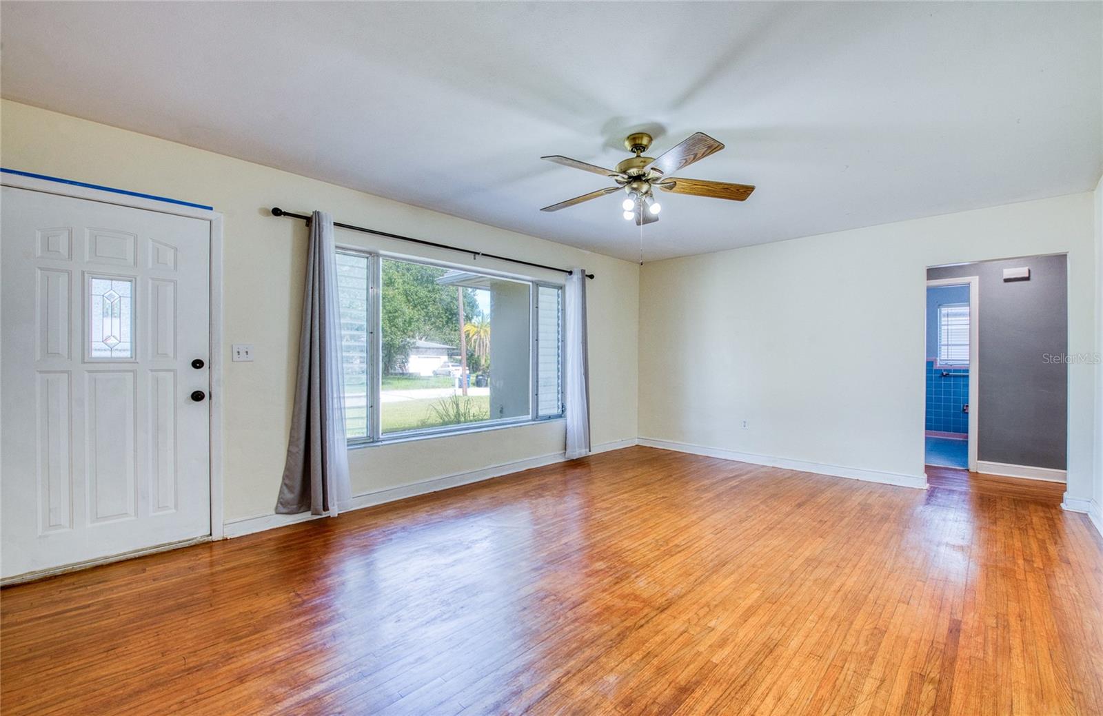 Image 19 of 45 For 309 Kerry Drive