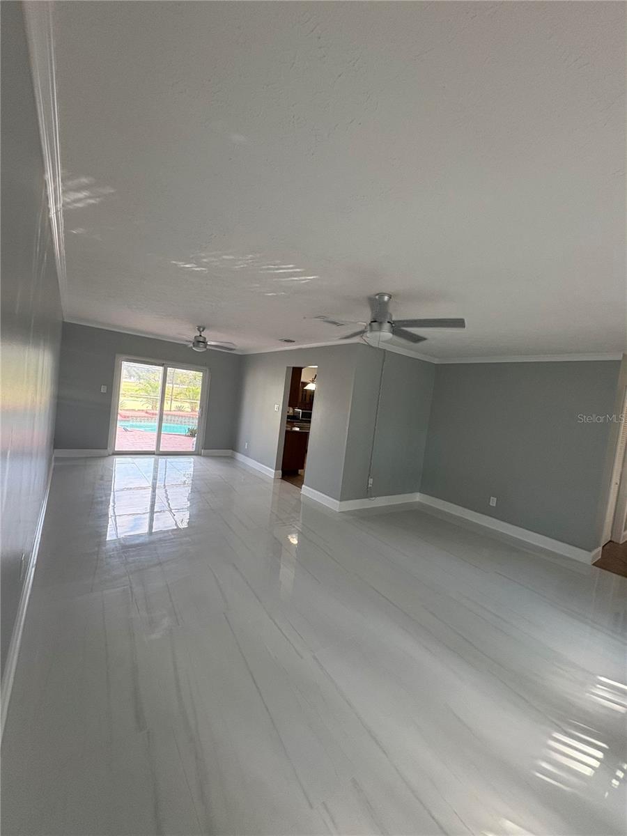 Image 5 of 25 For 3904 Sweetleaf Drive