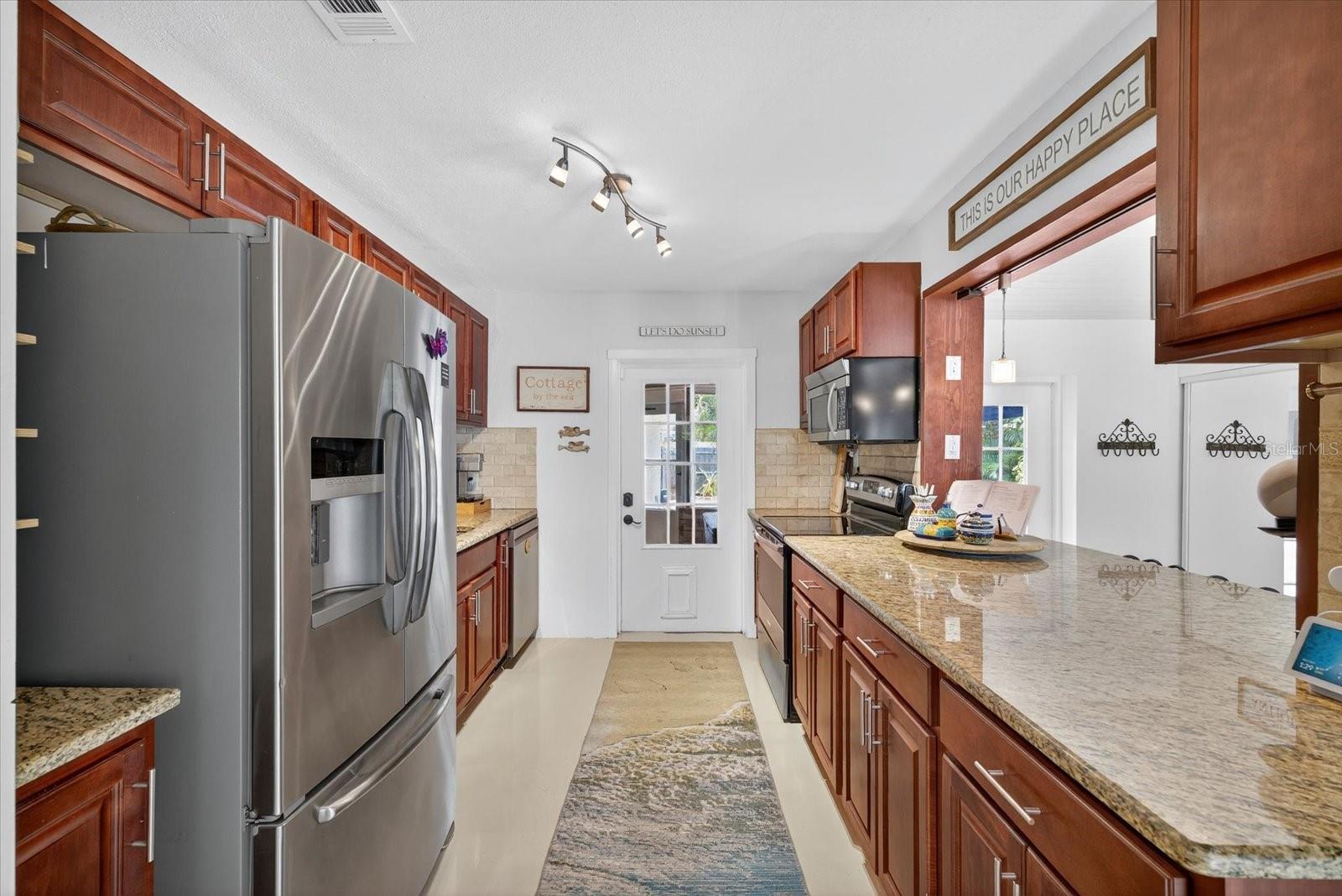 Image 11 of 54 For 6389 2nd Avenue N