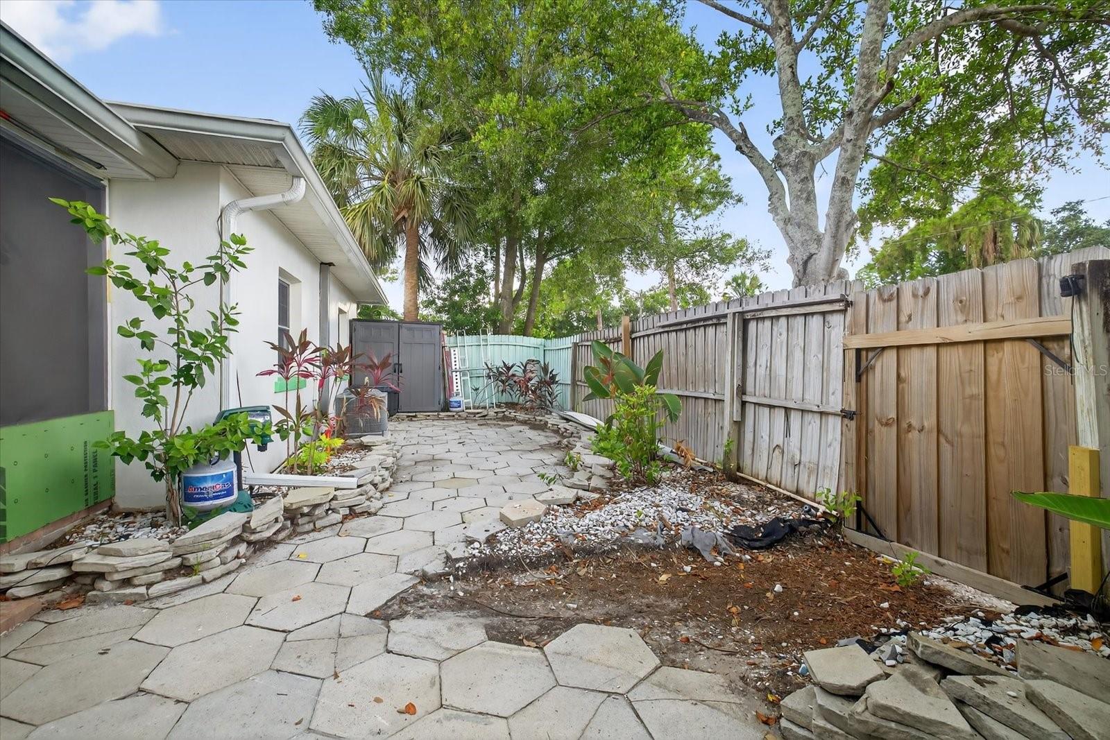 Image 35 of 54 For 6389 2nd Avenue N