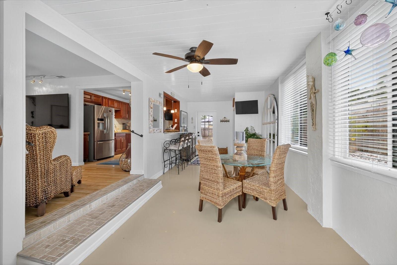 Image 7 of 54 For 6389 2nd Avenue N
