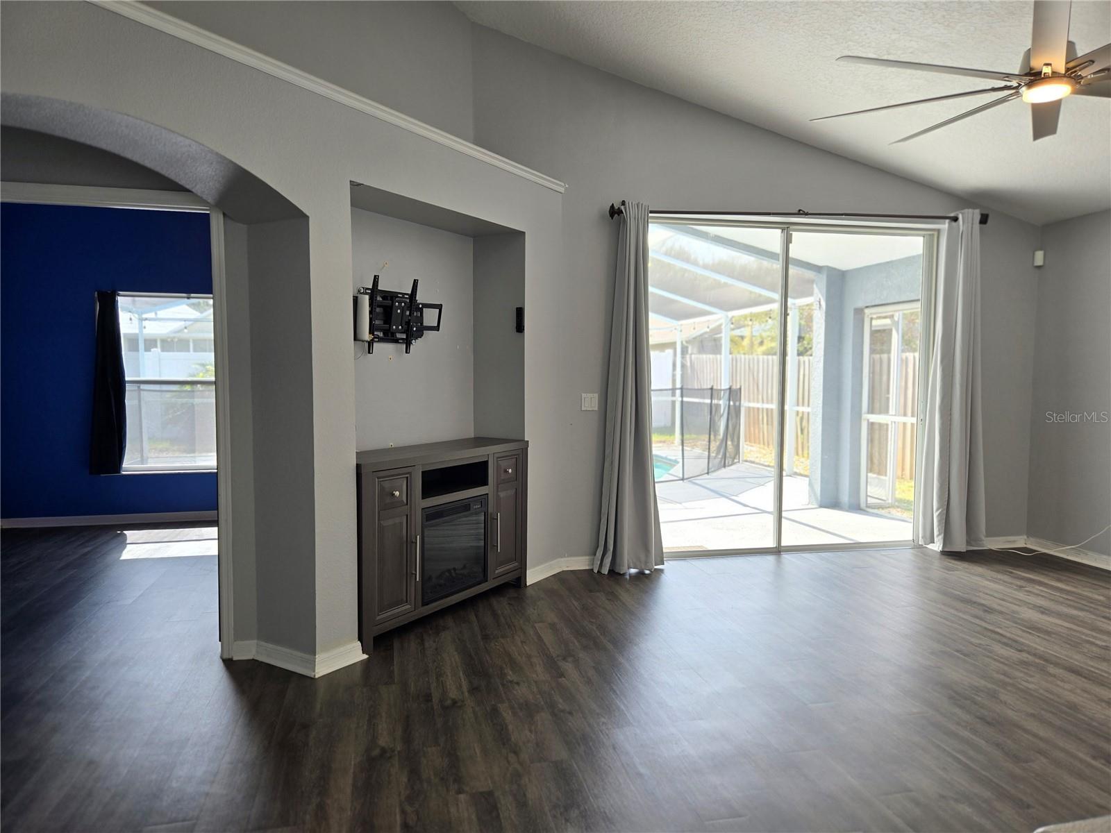 Image 28 of 31 For 10117 Somersby Drive