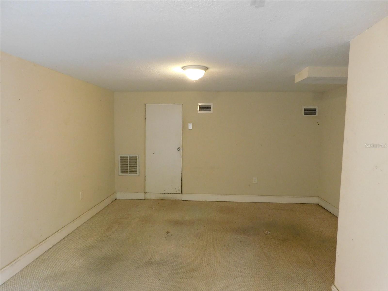Image 12 of 27 For 7204 11th Street