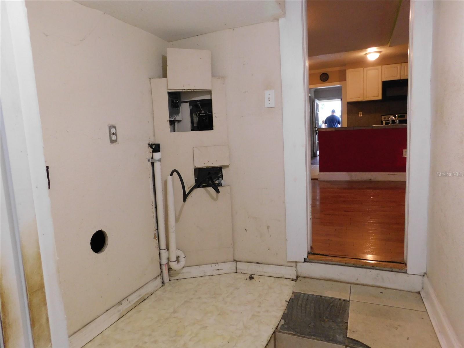 Image 14 of 27 For 7204 11th Street