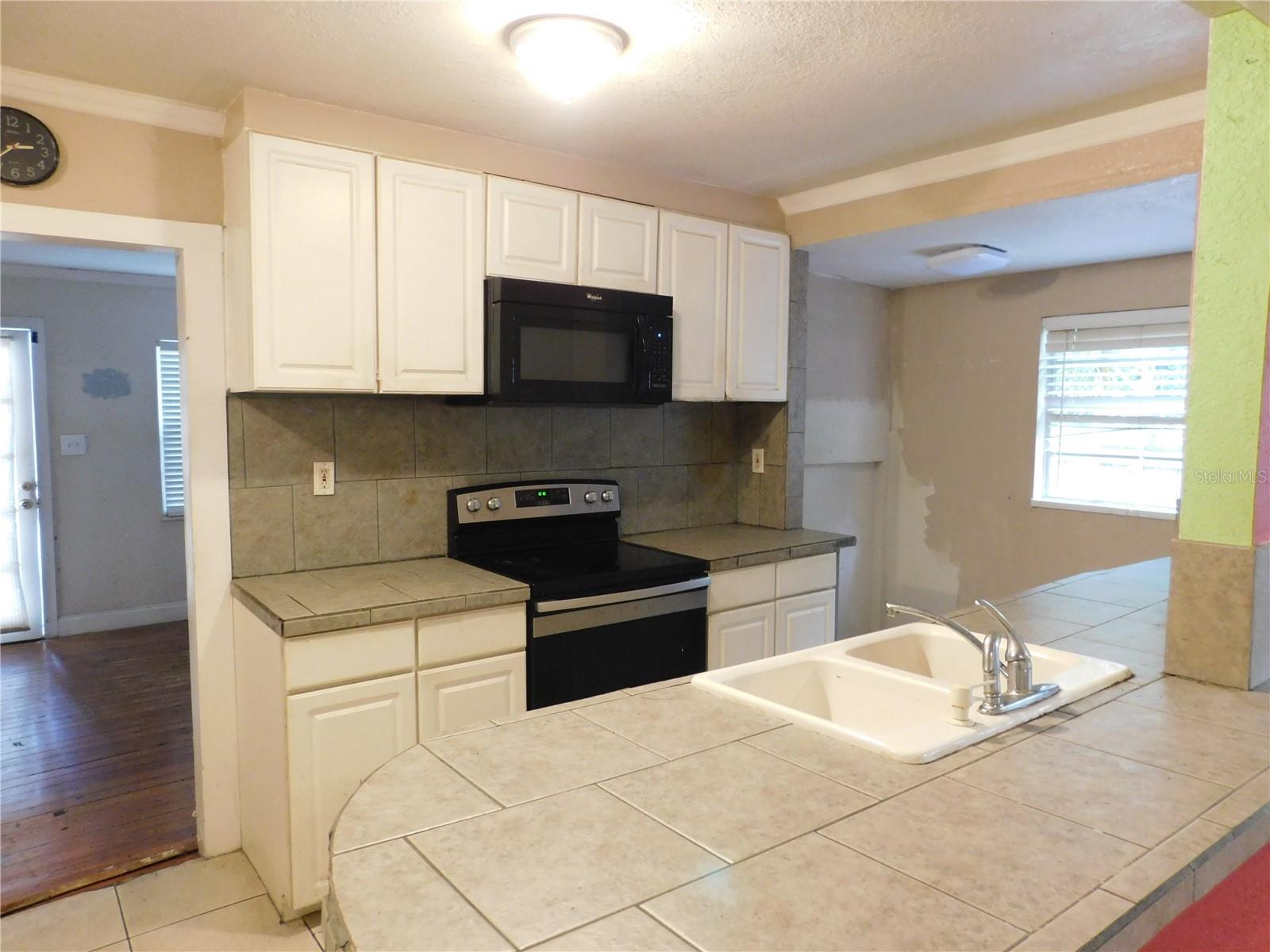 Image 17 of 27 For 7204 11th Street