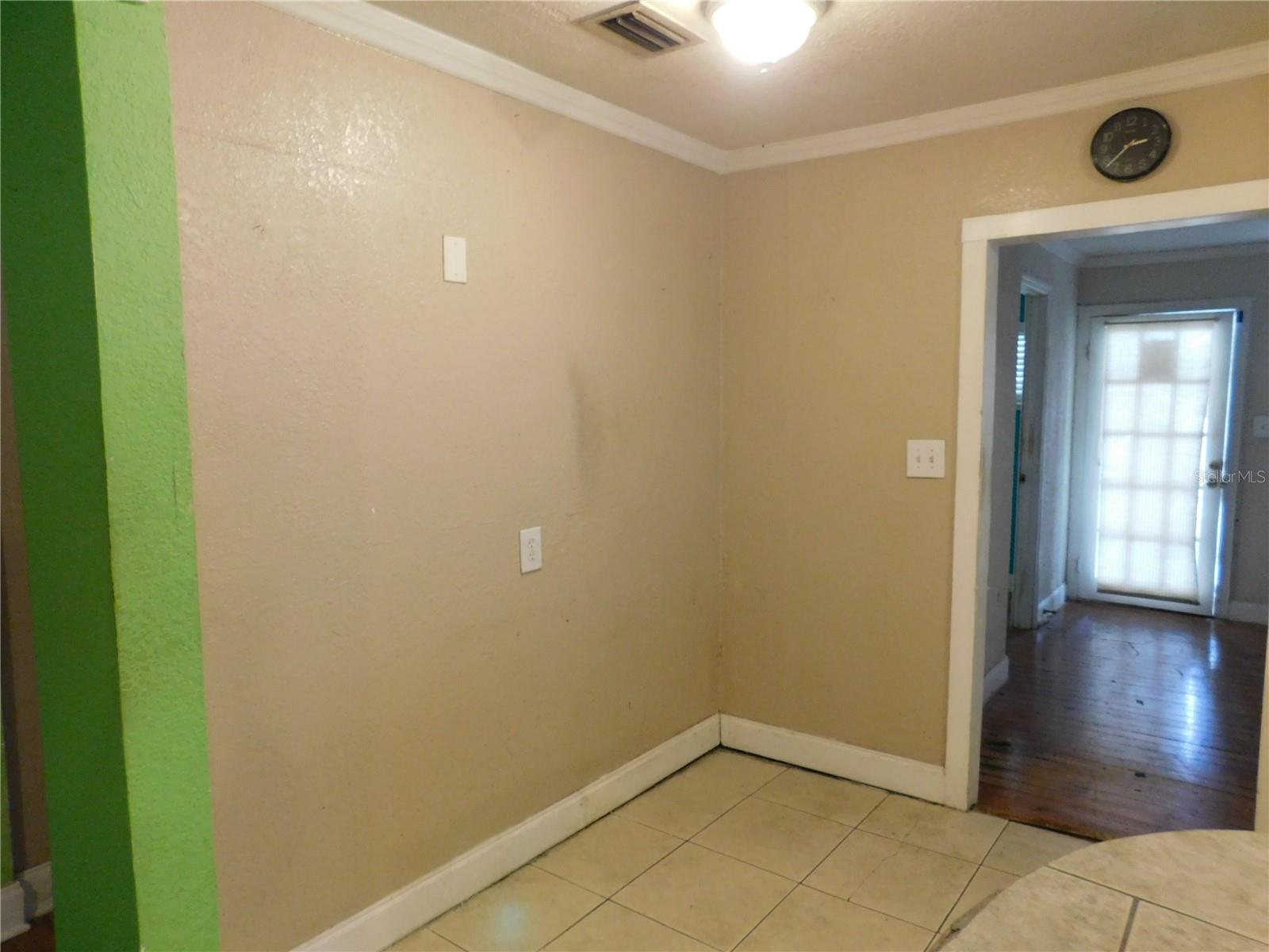 Image 18 of 27 For 7204 11th Street