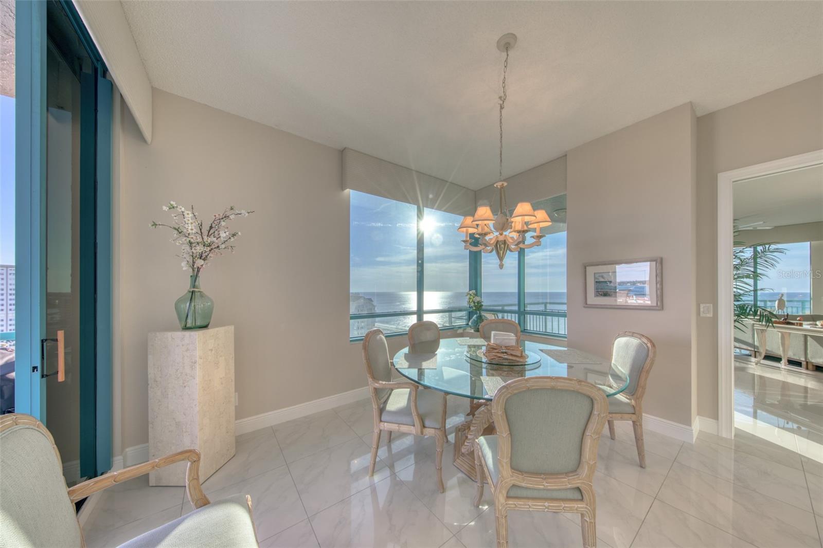 Image 15 of 56 For 1560 Gulf Boulevard 1007