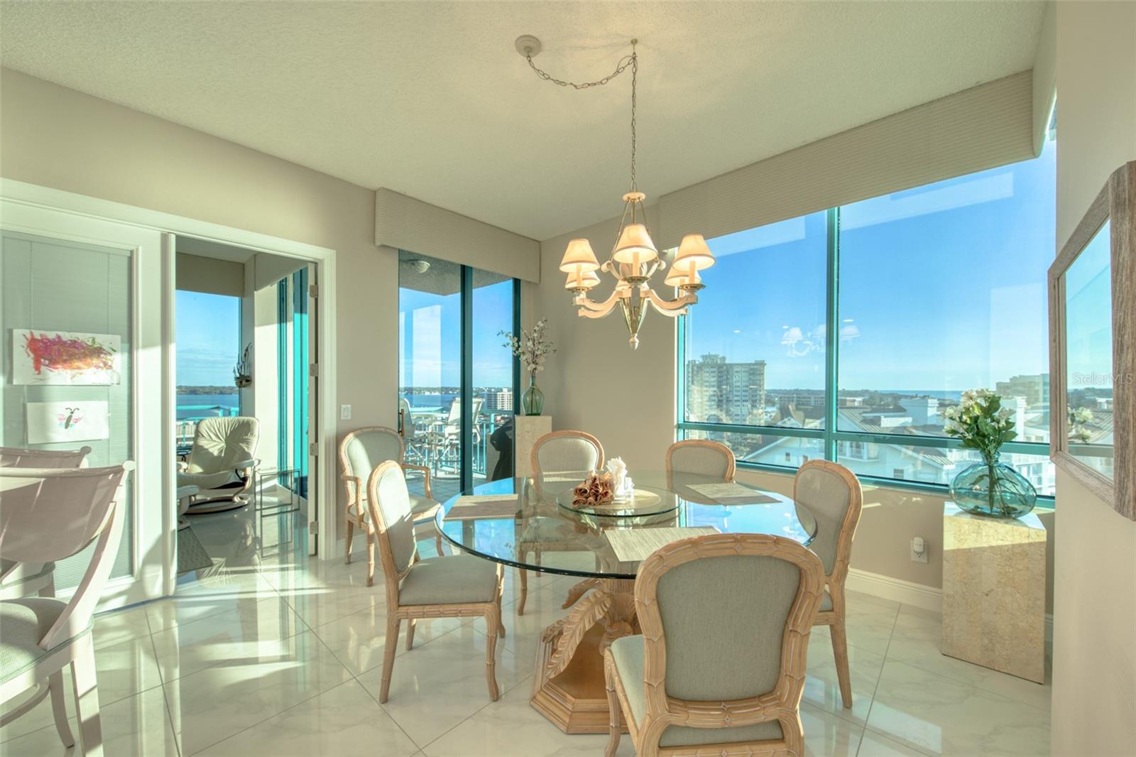 Image 19 of 56 For 1560 Gulf Boulevard 1007