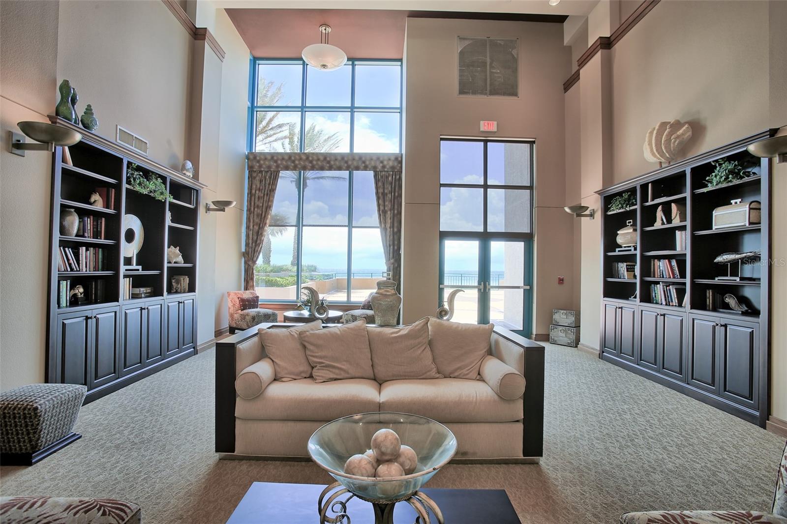 Image 40 of 56 For 1560 Gulf Boulevard 1007