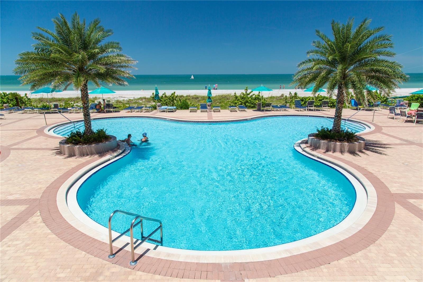 Image 42 of 56 For 1560 Gulf Boulevard 1007