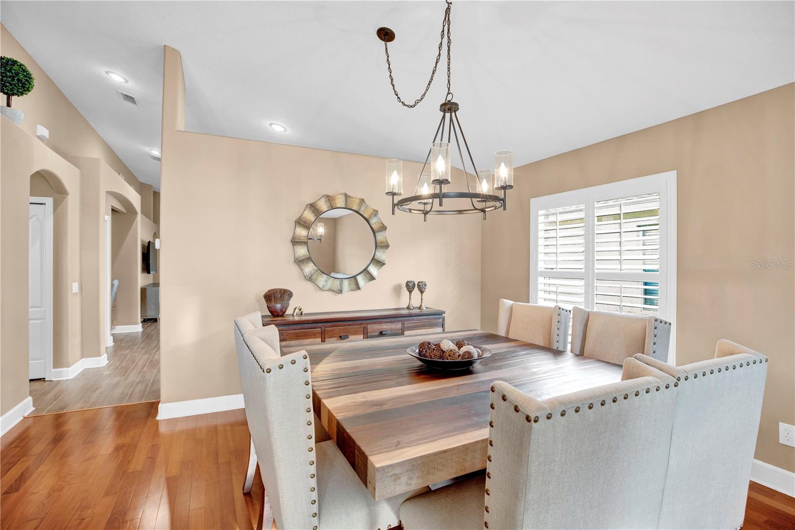 Image 10 of 89 For 341 Bay Arbor Boulevard