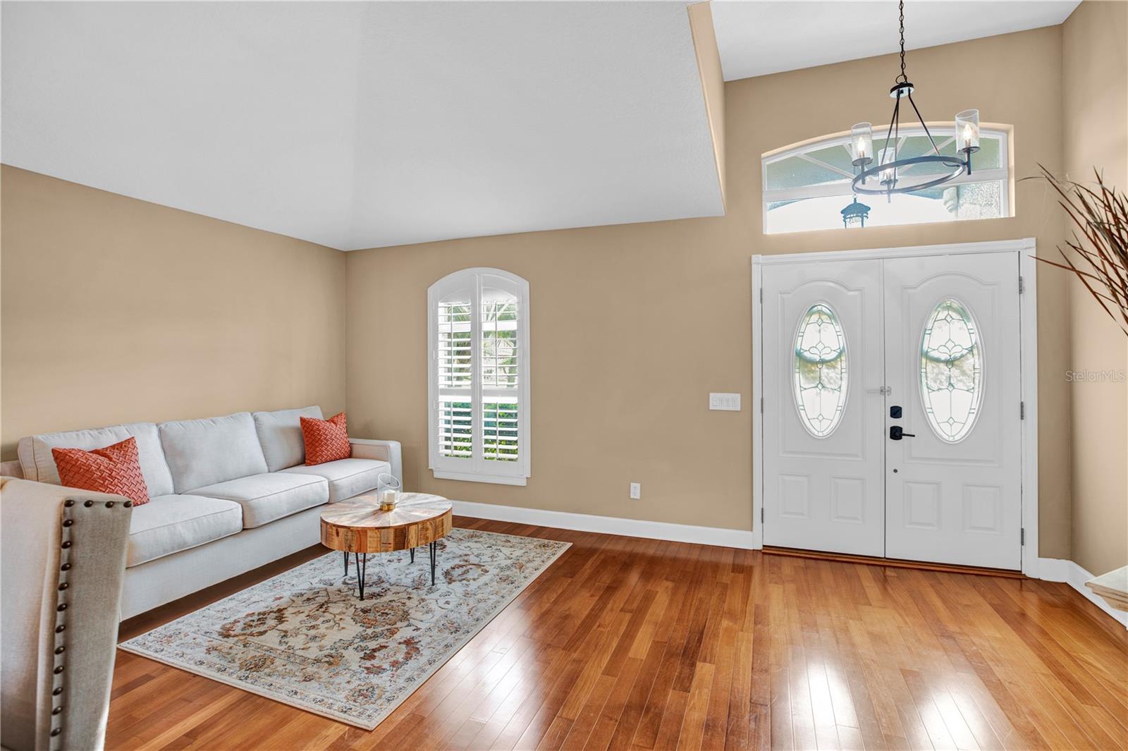 Image 4 of 89 For 341 Bay Arbor Boulevard