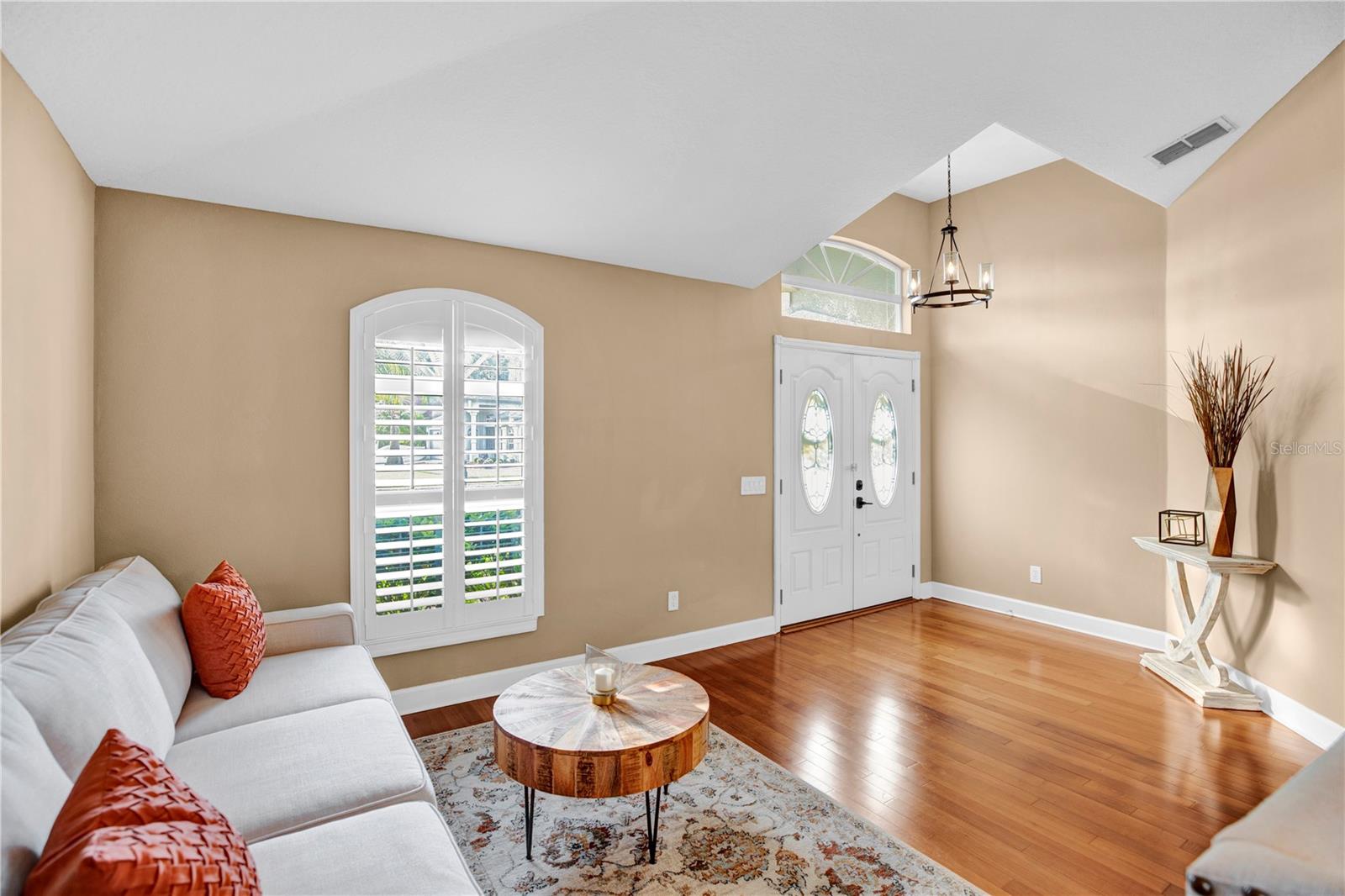 Image 5 of 89 For 341 Bay Arbor Boulevard