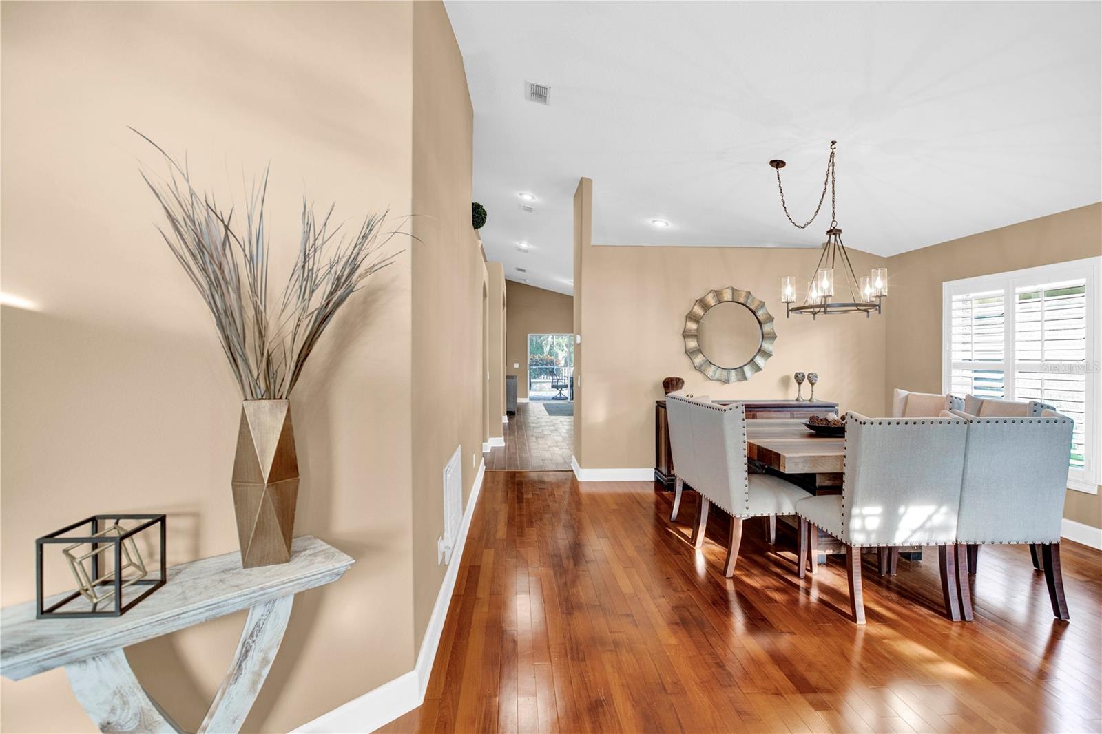 Image 6 of 89 For 341 Bay Arbor Boulevard