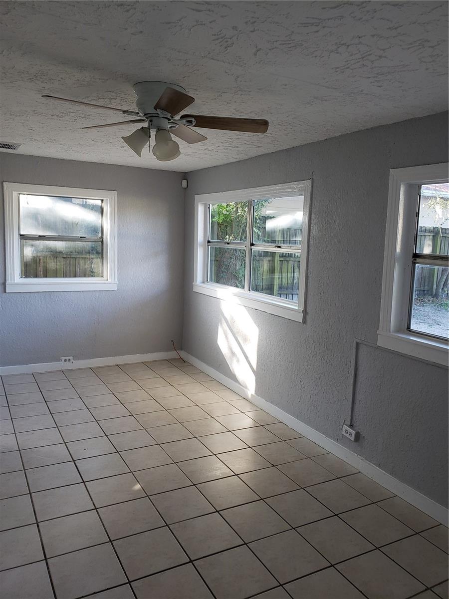 Image 2 of 11 For Address Not Provided