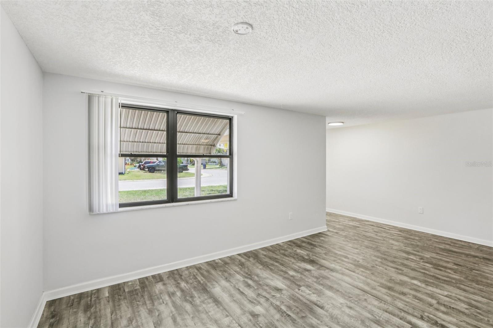 Image 8 of 45 For 4015 Litchfield Drive