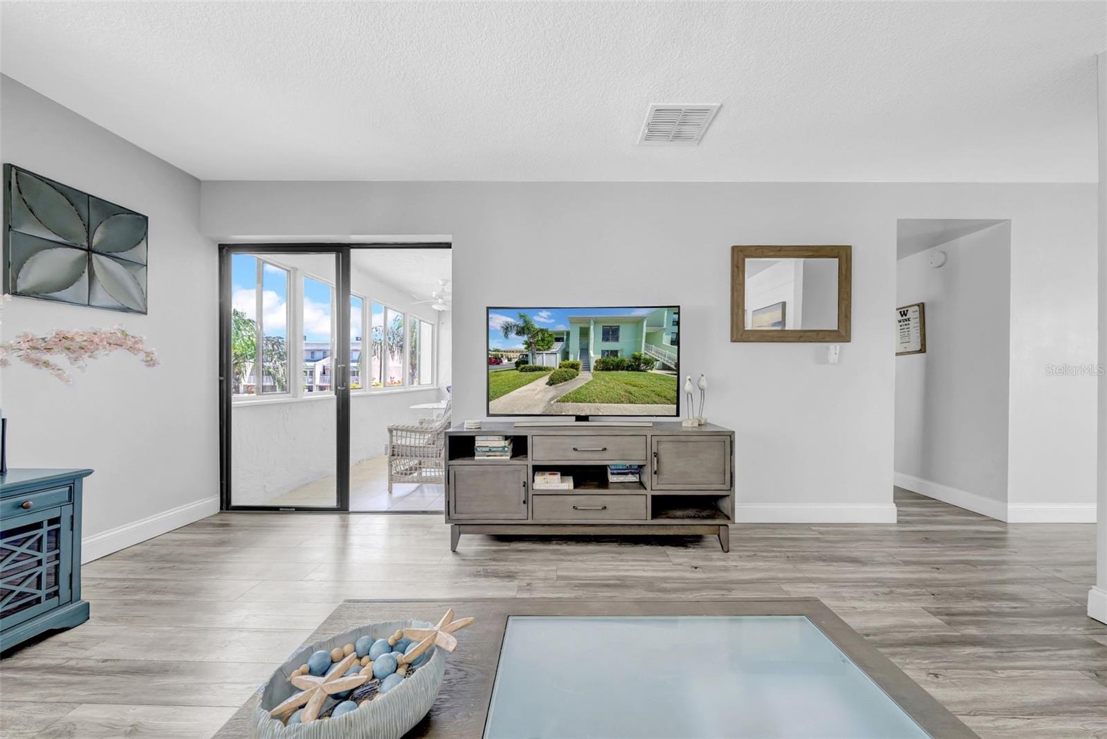 Image 15 of 39 For 1 Windrush Boulevard 30