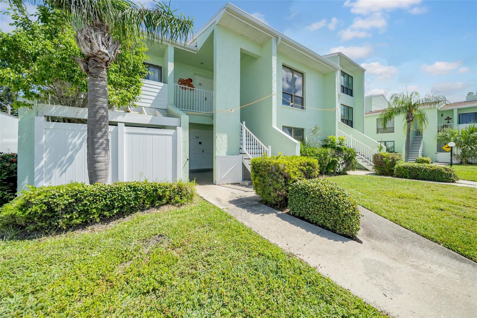 Image 36 of 39 For 1 Windrush Boulevard 30
