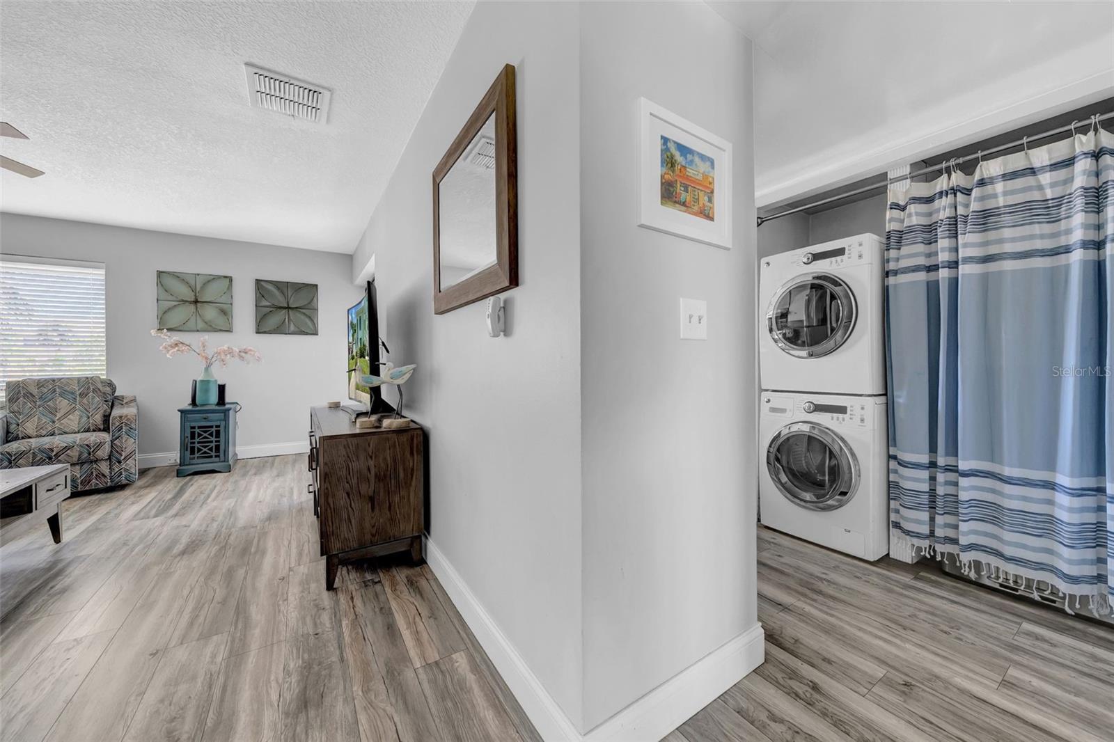 Image 9 of 39 For 1 Windrush Boulevard 30