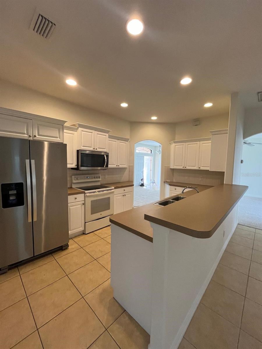 Image 4 of 8 For 4458 Maverick Street