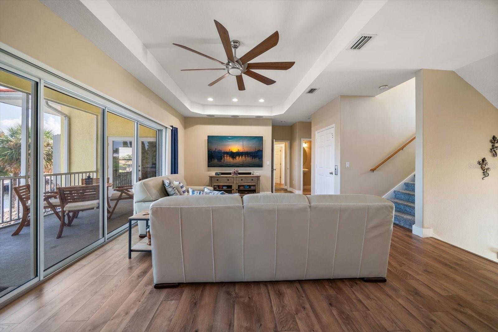 Image 31 of 48 For 3339 Seaway Drive