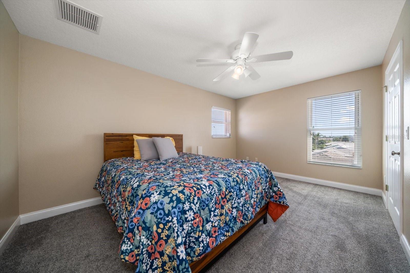 Image 35 of 48 For 3339 Seaway Drive
