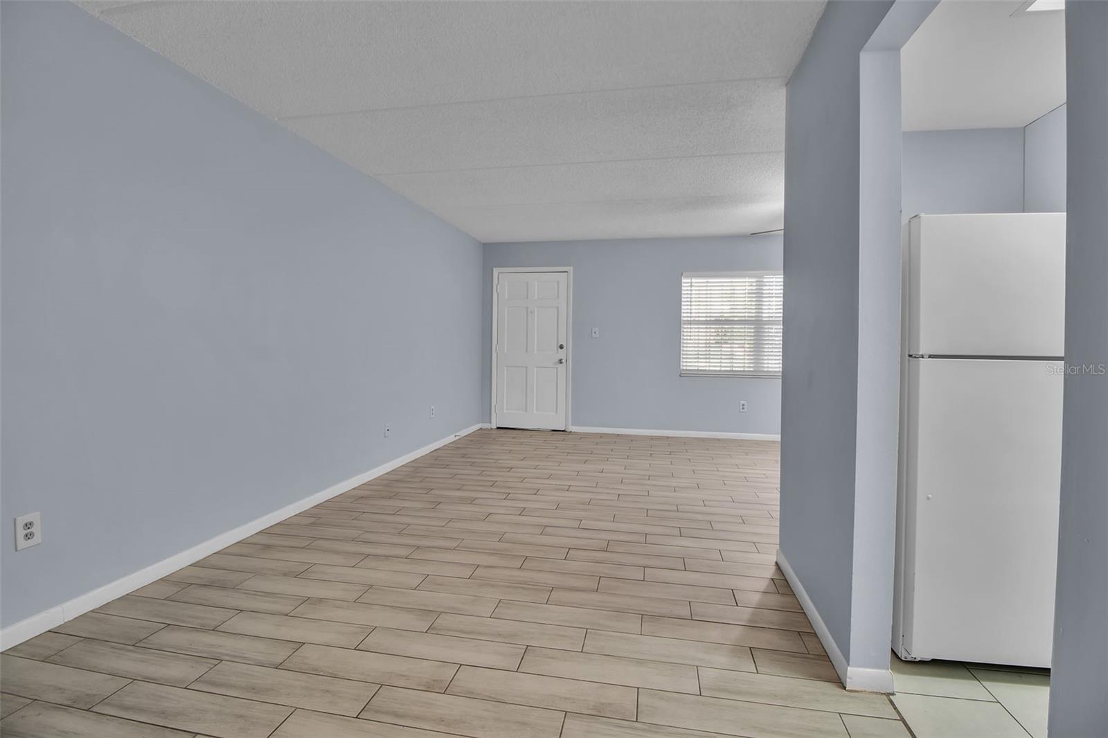 Image 12 of 31 For 4702 Michael Court 143