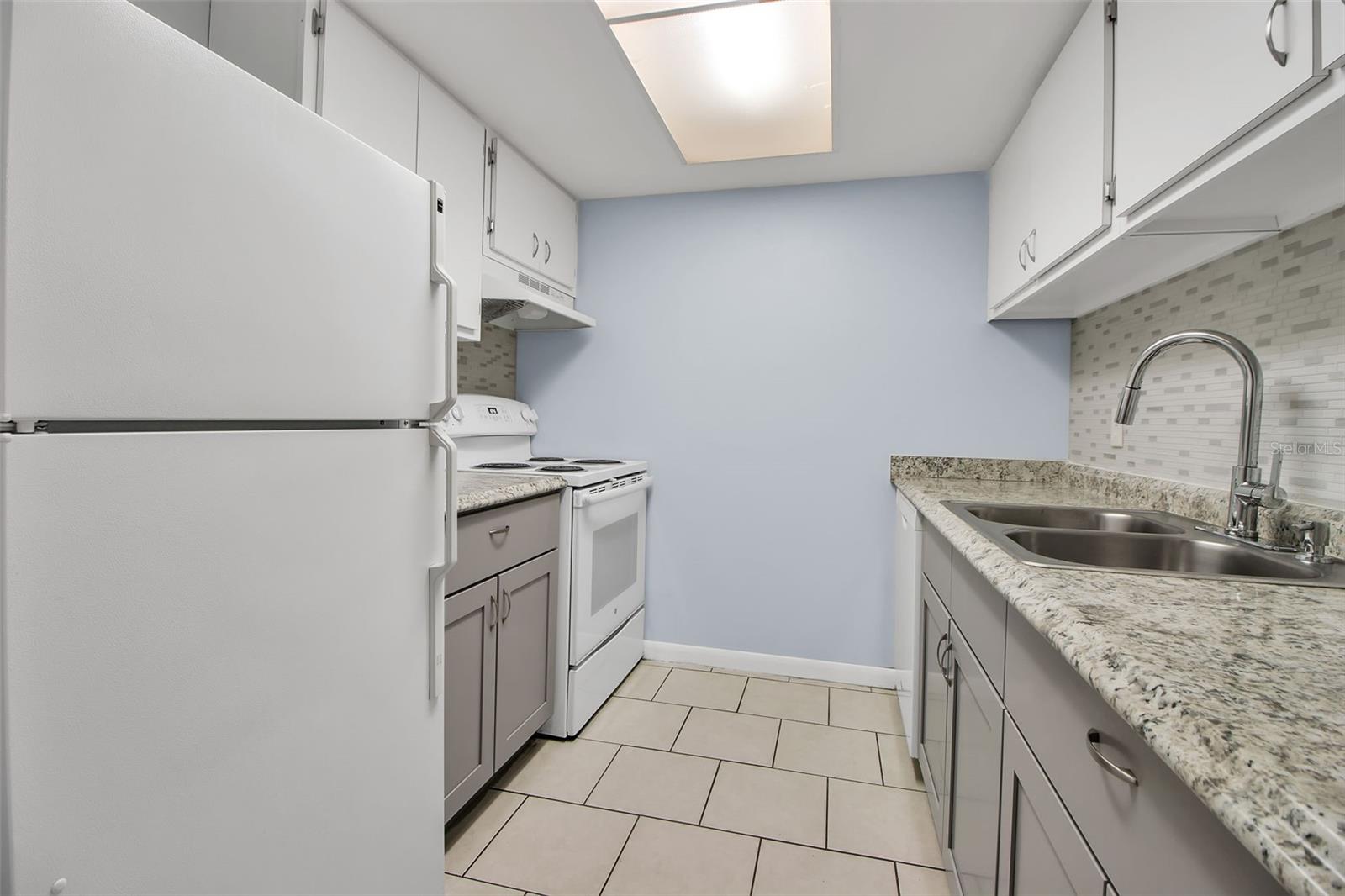 Image 15 of 31 For 4702 Michael Court 143