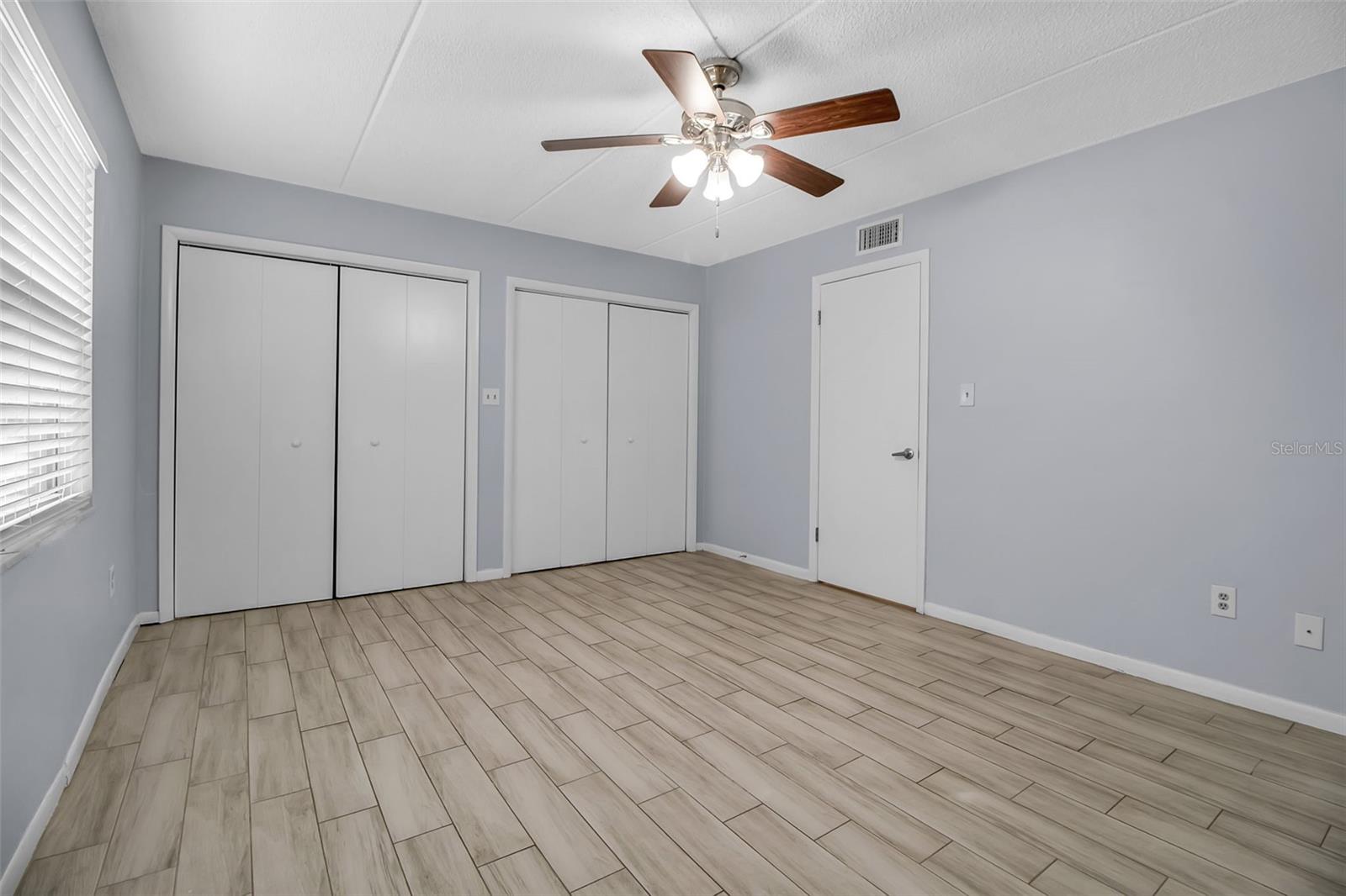 Image 21 of 31 For 4702 Michael Court 143